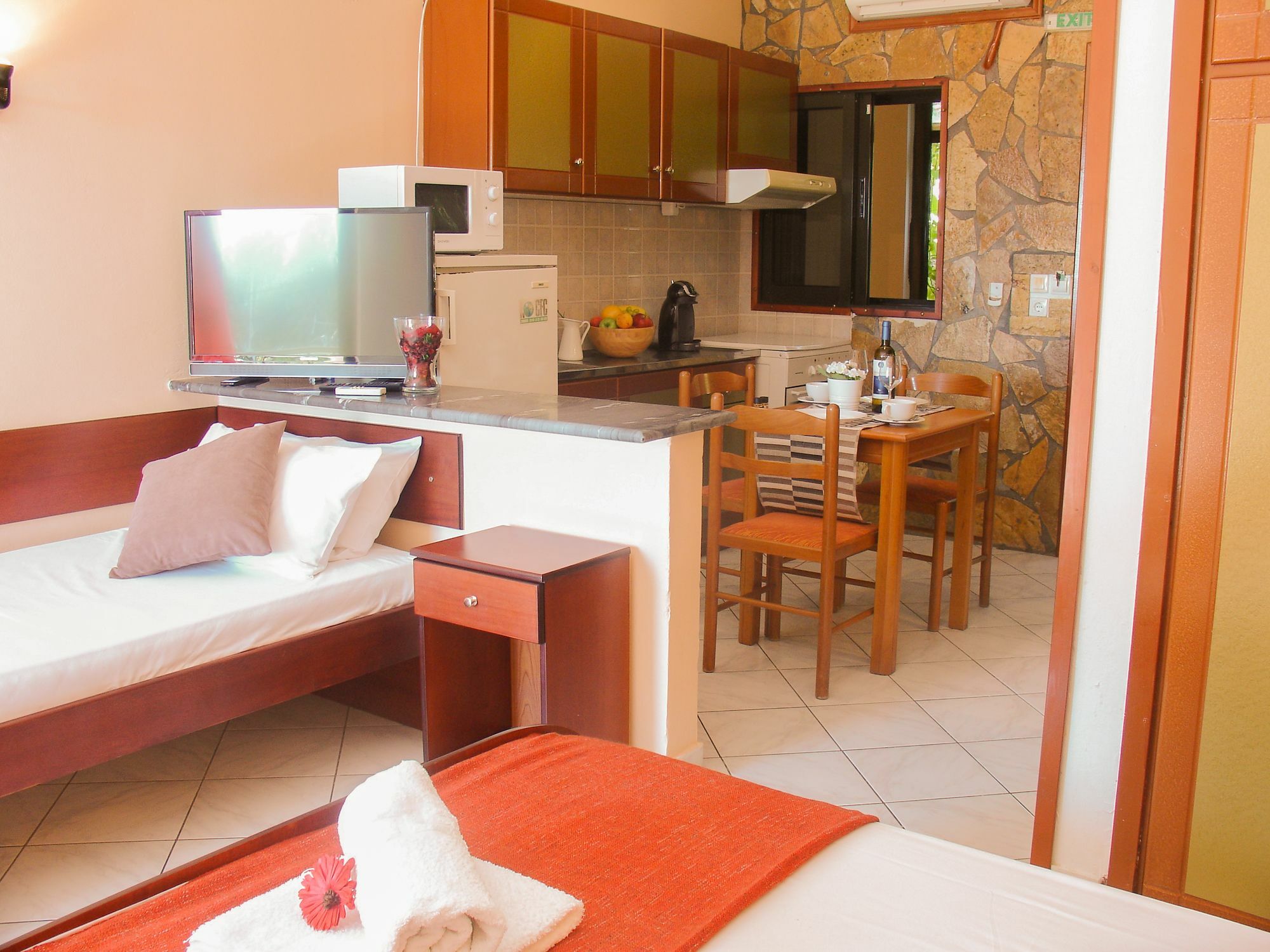 Ionian P Apartments 普雷韦扎 外观 照片